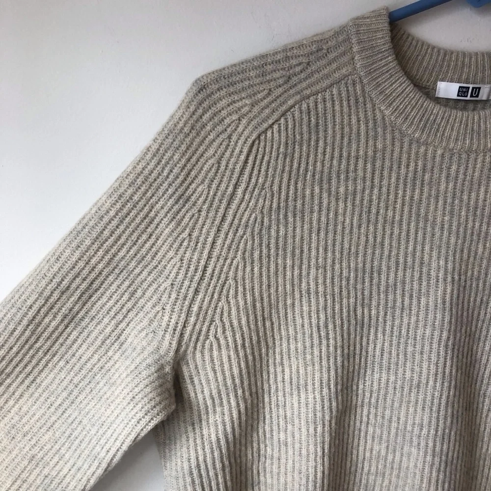 Uniqlo U ribbed wool sweater crewneck oatmeal color. - Picture 2 of 7